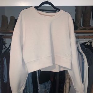 Lululemon crop sweatshirt